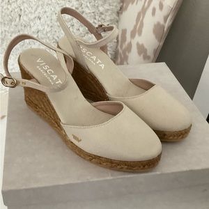 Beautiful Canvas espadrilles!